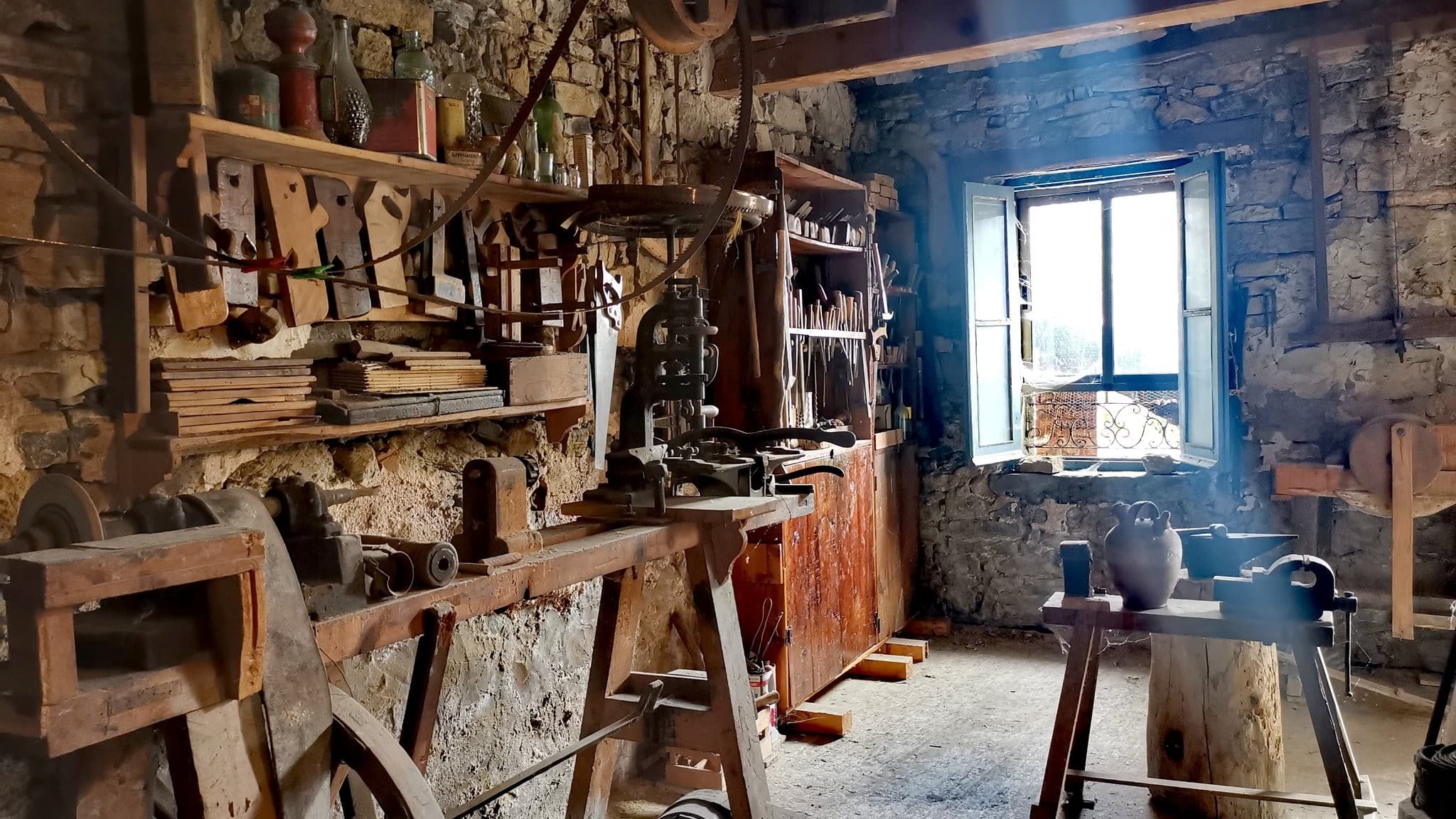 Herramientas y pequeño material